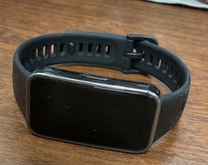 <a href='/2025/1113/c2163a170208/page.htm' target='_blank' title='智能手表、玩偶'>智能手表、玩偶</a>